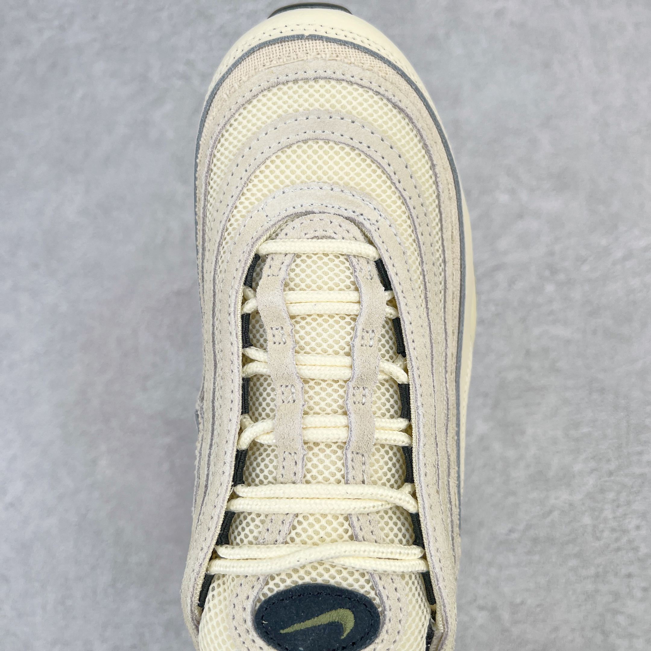 97 Ash Cream