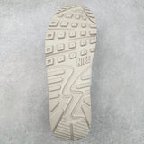90 Summit White/Grey