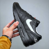 Air Max 1 Supreme Black White