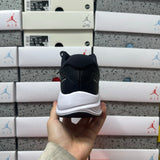 Air Zoom Structure 23 Black/White