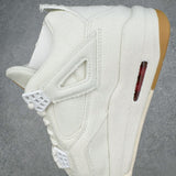 AJ4 Levis