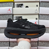 Vomero Premium Black