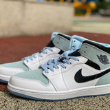 AJ1 MID Ice Blue