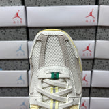 Vomero 5 White Machalite