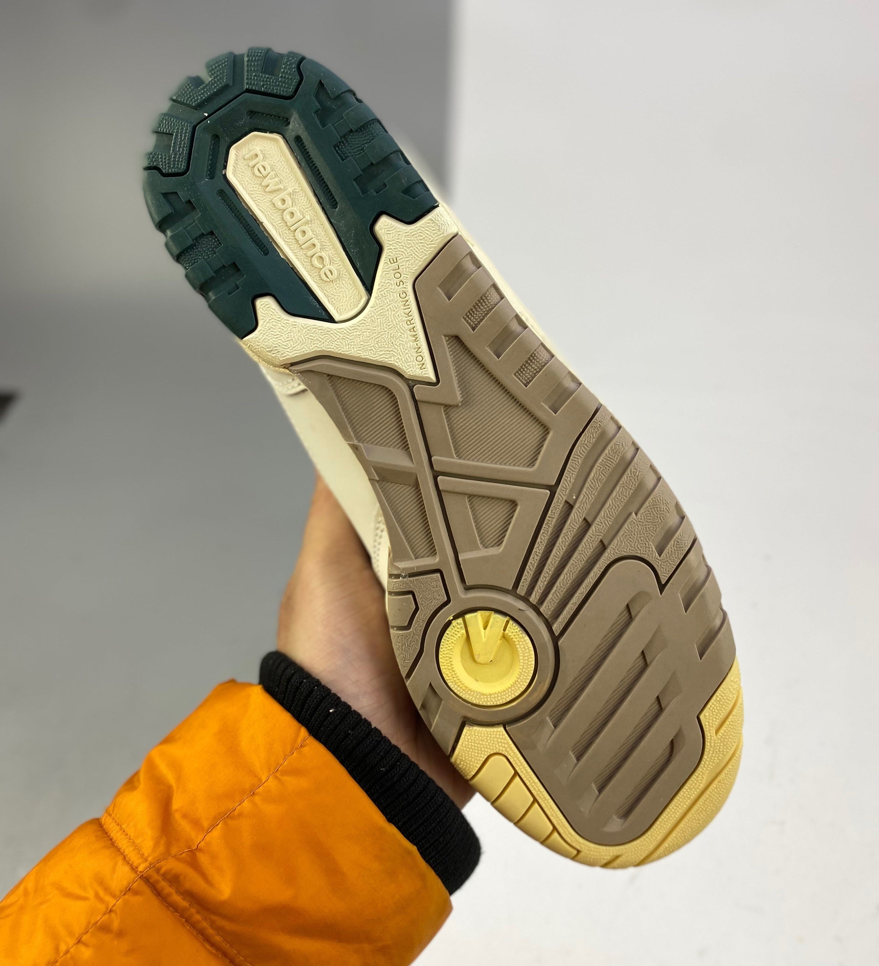 550 Aimé Leon Dore Natural Green
