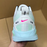 Vomero 18 White Glacier Blue Hyper Pink