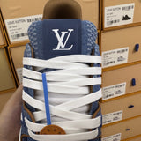 Trainer Blue