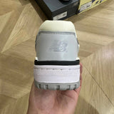 550 Branco e Cinzento