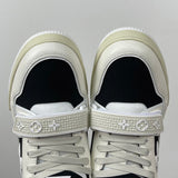 Trainer White and Black