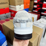 Trainer Jeans