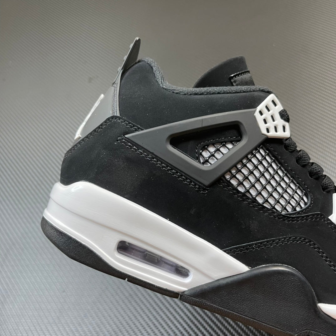 AJ4 Retro White Thunder
