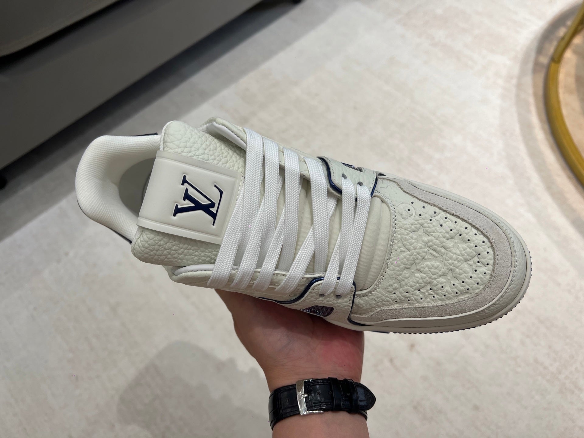 Trainer White and Blue