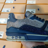 Trainer Blue