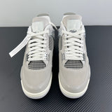 AJ4 Retro Frozen Moments