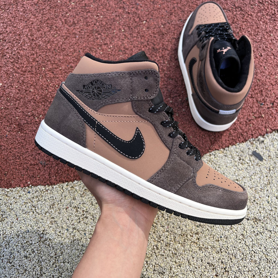AJ1 MID Dark Chocolate