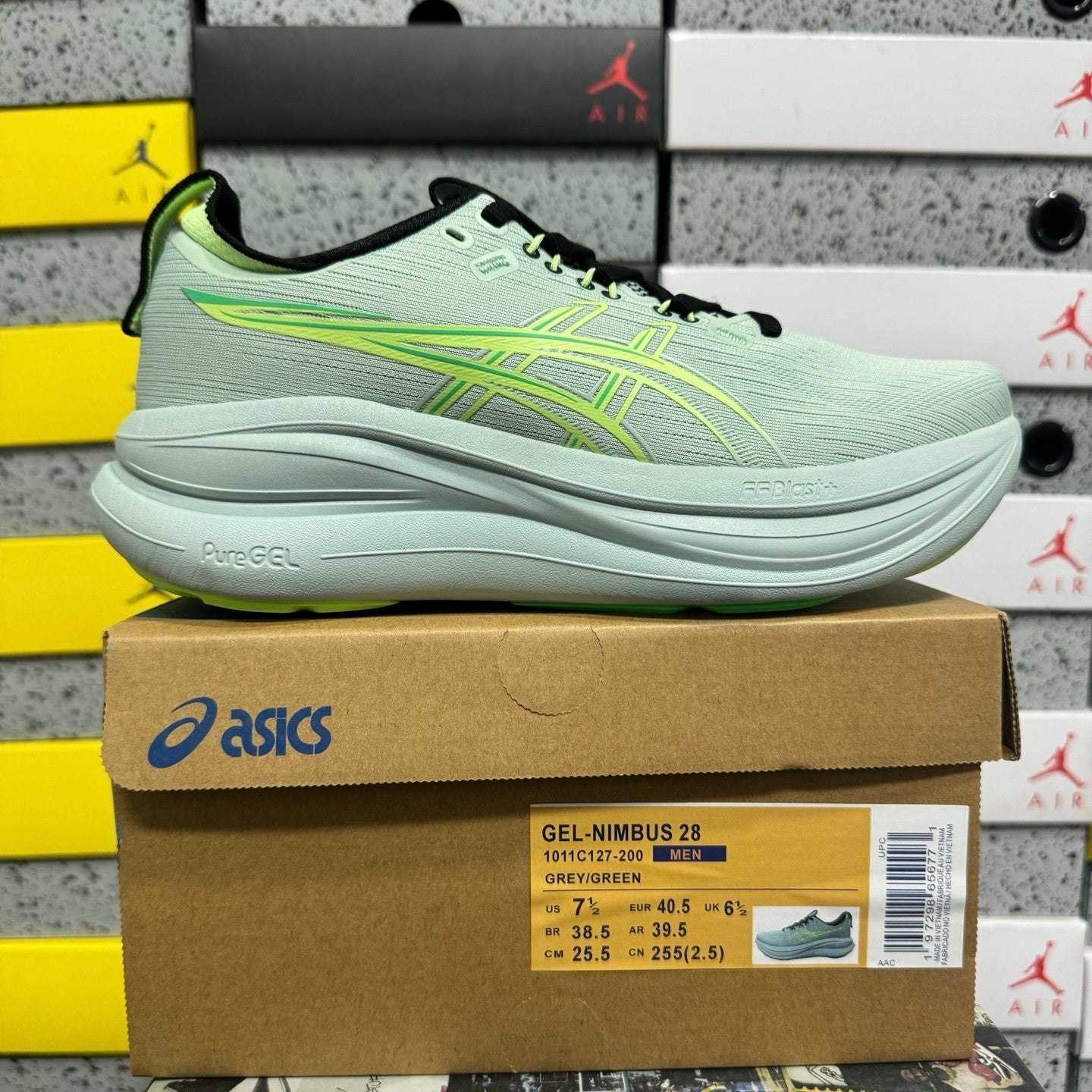 GEL-NIMBUS 28 Grey/Green