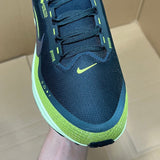 Vomero 18 Gore-Tex Seaweed/Light Liquid Lime
