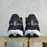 Superblast 3 Black/White