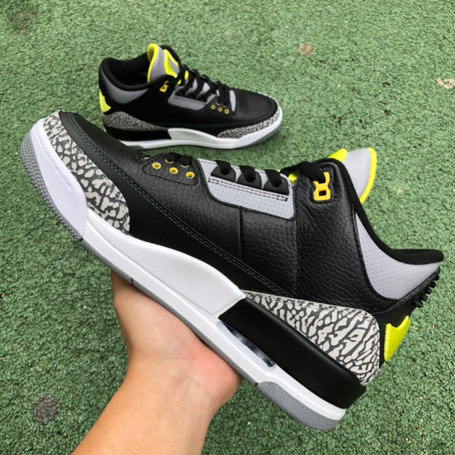 AJ3 Oregon Ducks Pit Crew