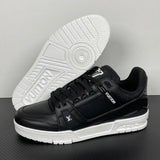 Trainer Black and White Sole
