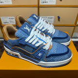 Trainer Blue