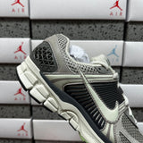 Vomero 5 Light Bone