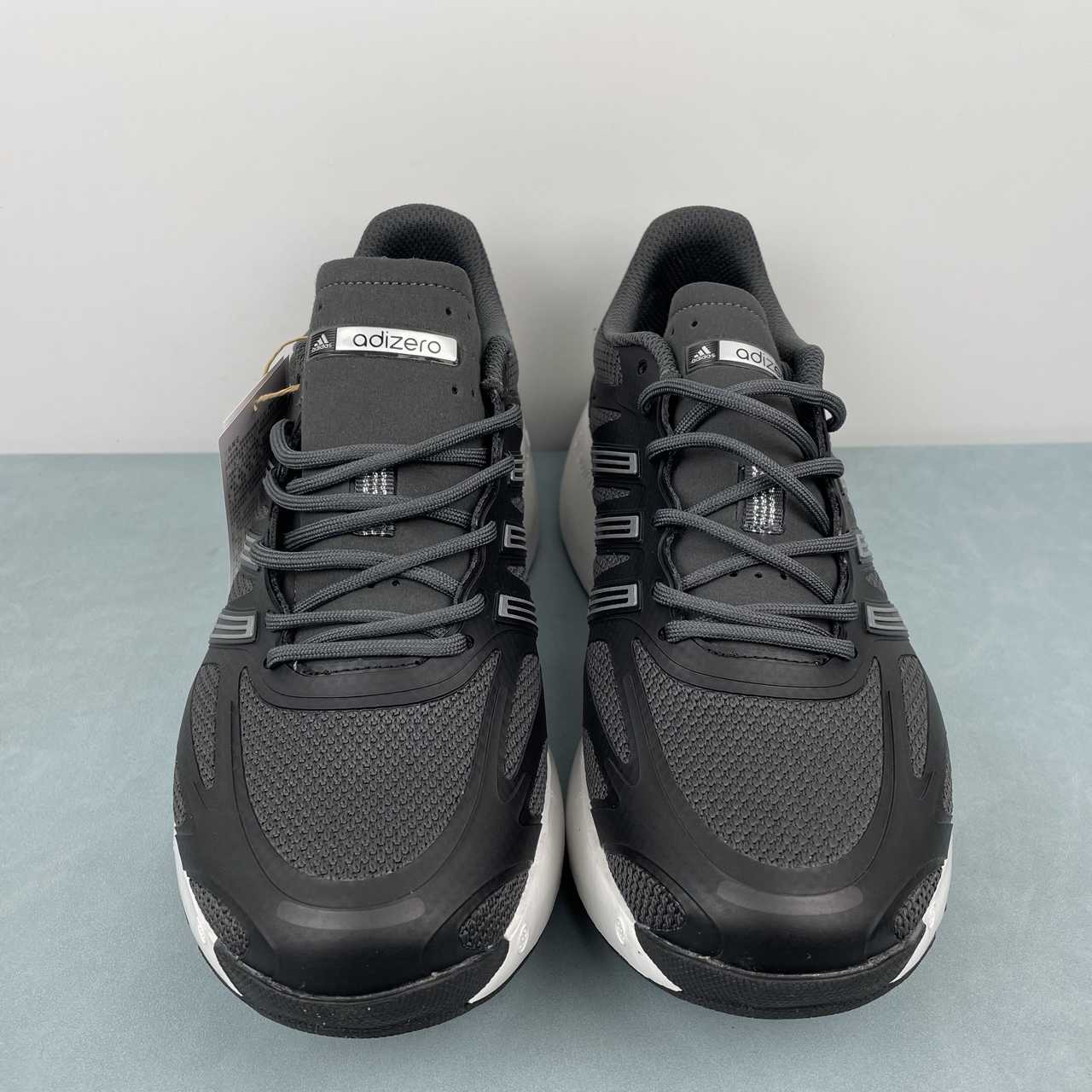 Adizero Aruku Black Grey