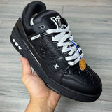 Trainer Black