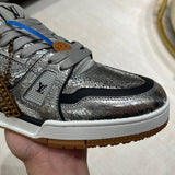 Trainer Dark Silver