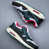 Air Max 1 LeBron James Liverpool F.C