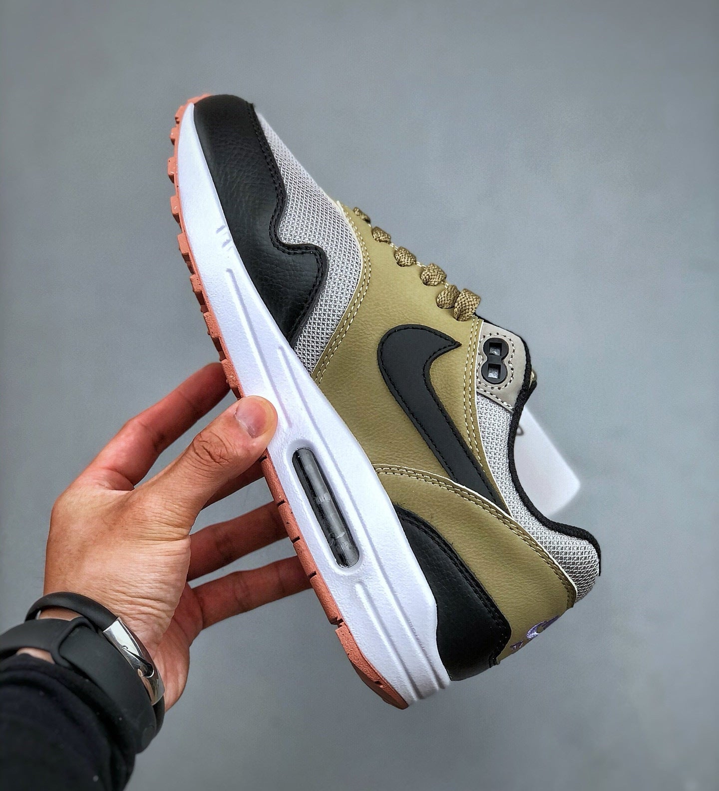 Air Max 1 Dark Stucco