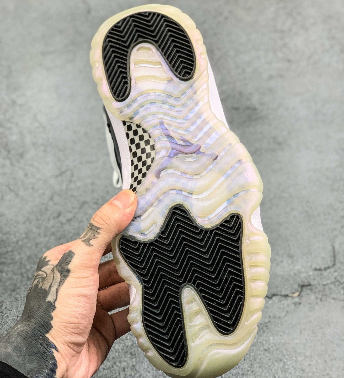 AJ11 Easter Low Green