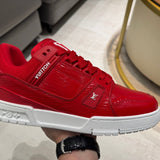 Trainer Red