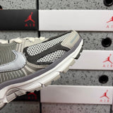 Vomero 5 Grey Black