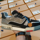 Trainer Silver and Black Crystal
