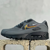 90 Triple Black