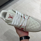 Trainer White and Red