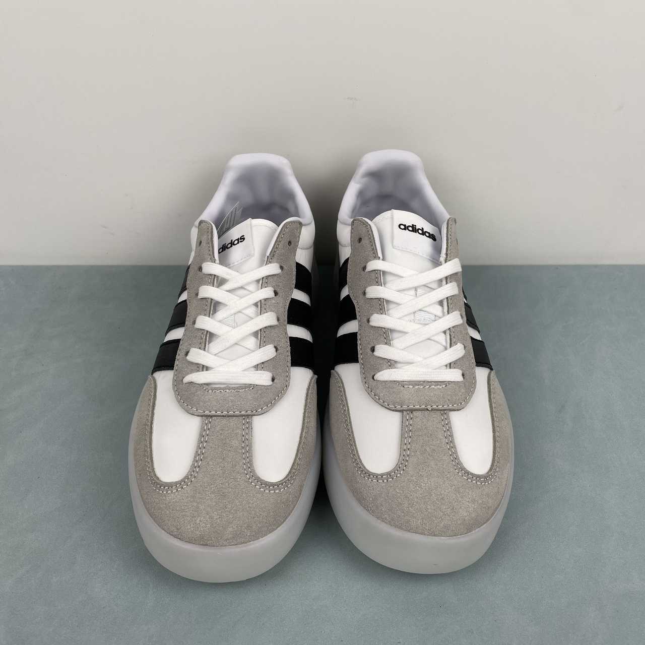 AD Barreda Decode Beige White Black