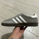 Spezial Grey