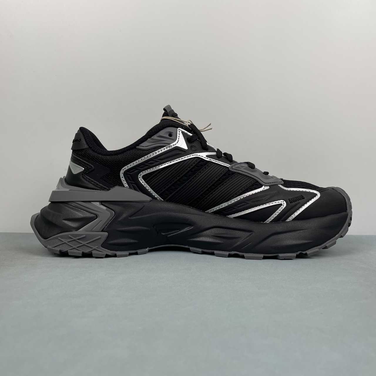 XLG STORM EDGE Black Silver Grey