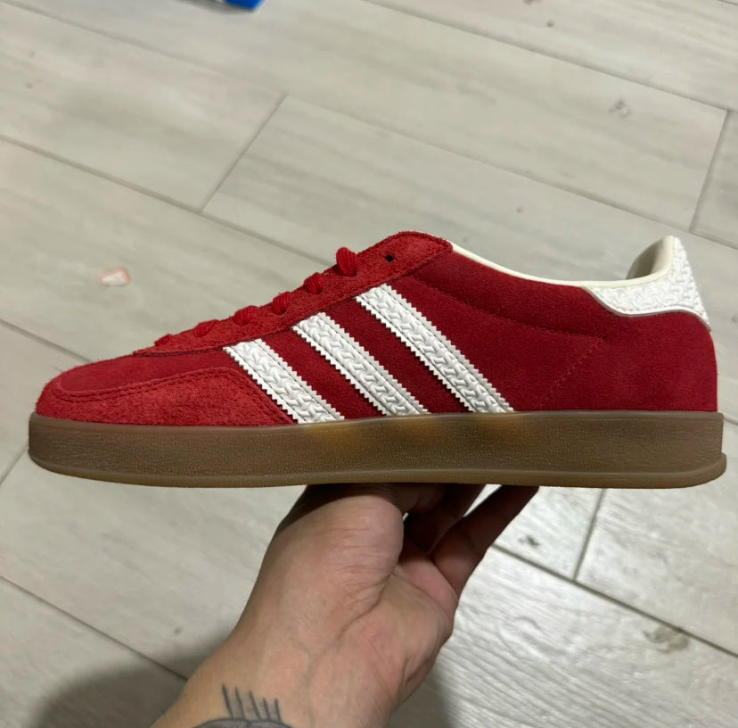 Spezial Red and White