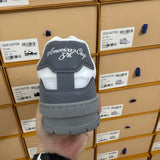Trainer White and Grey