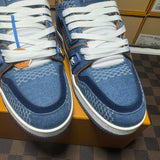 Trainer Blue