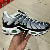 TN Black Mint Green