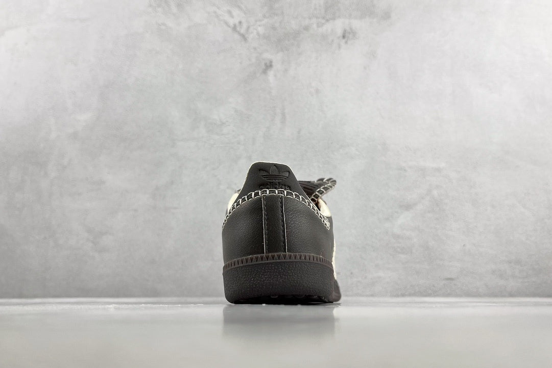Samba Brown White