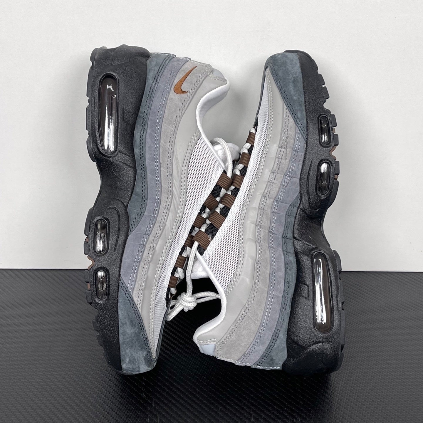 95 Brown Grey