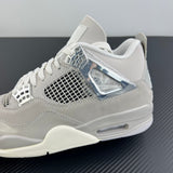 AJ4 Retro Frozen Moments