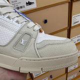Trainer Beige and White