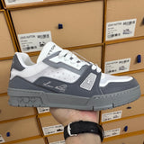 Trainer White and Grey