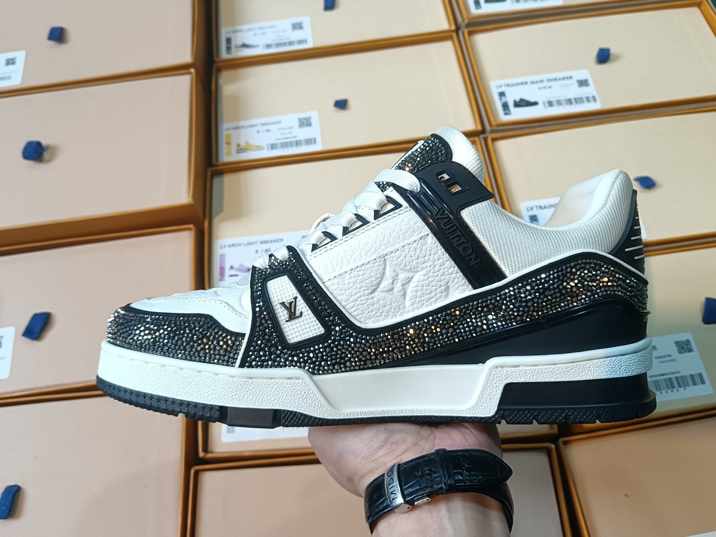 Trainer Black Crystal